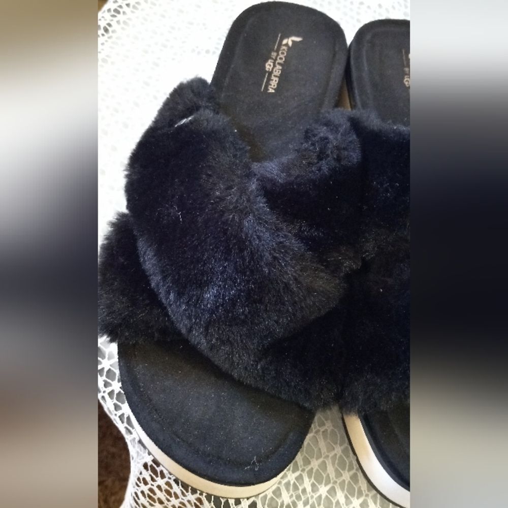KOOLABURRA By UGG Roubie Fuzz Black Slides Size 8 - Picture 7 of 9